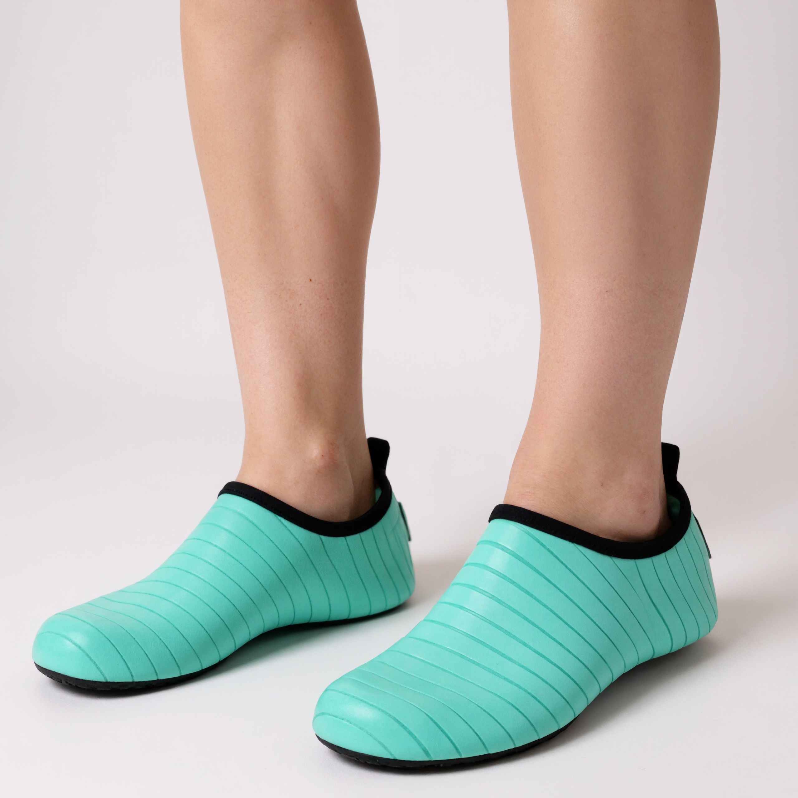 Quick Dry Aqua Shoes For Sports And Outdoor Wear