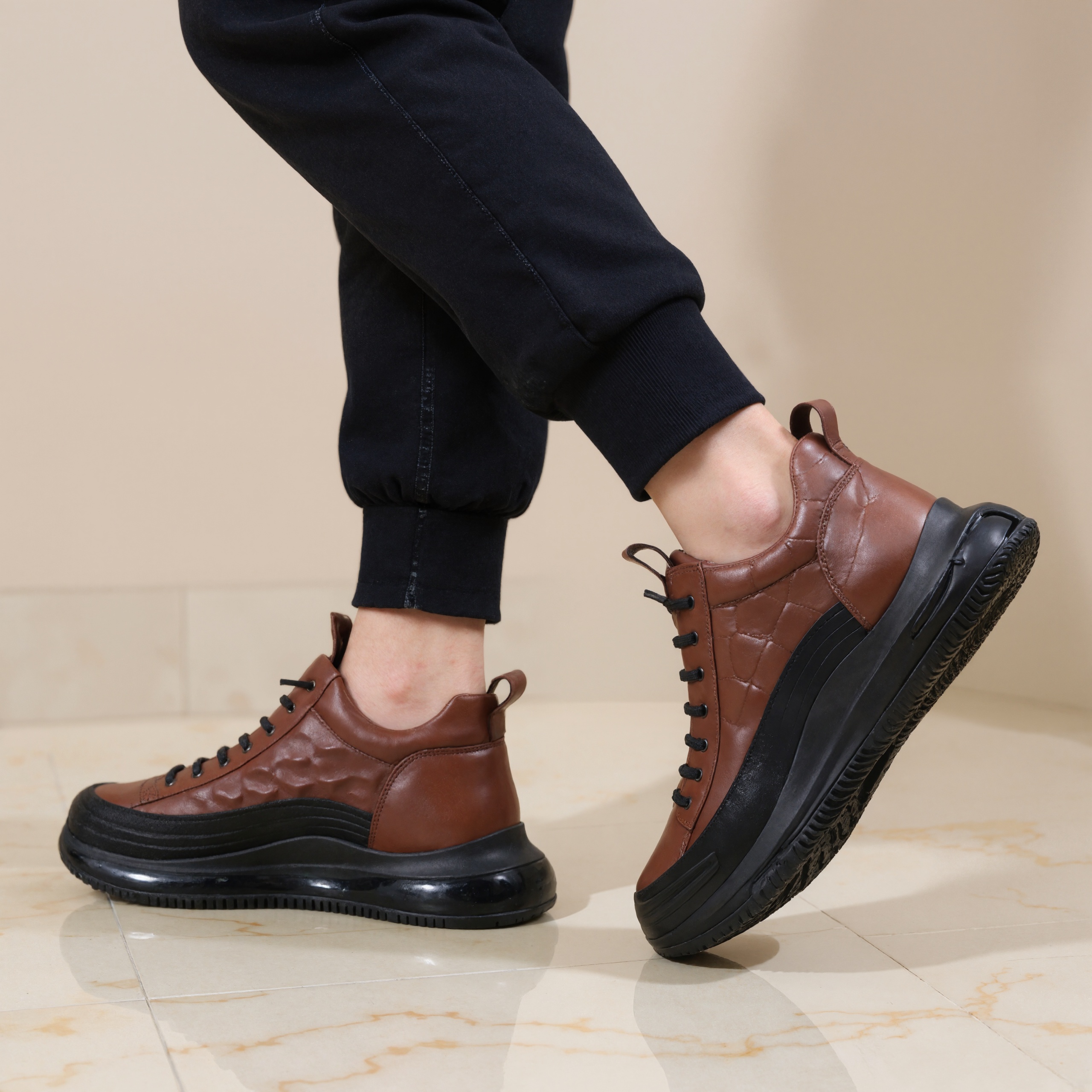 Sturdy Sports Sneakers With Patterned FinishSturdy Sports Sneakers With Patterned Finish - Image 8