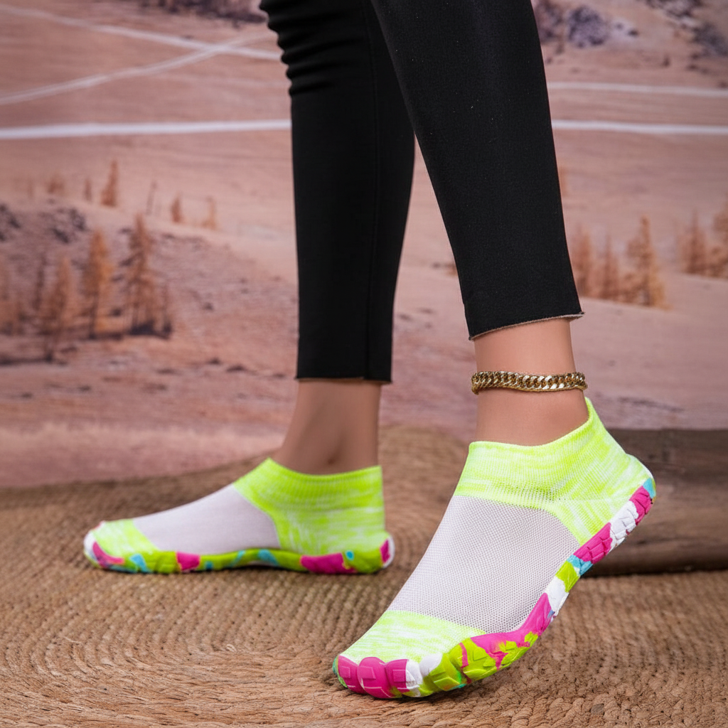 Non Slip Quick Dry Barefoot Aqua Shoes For Women in White - Left Side