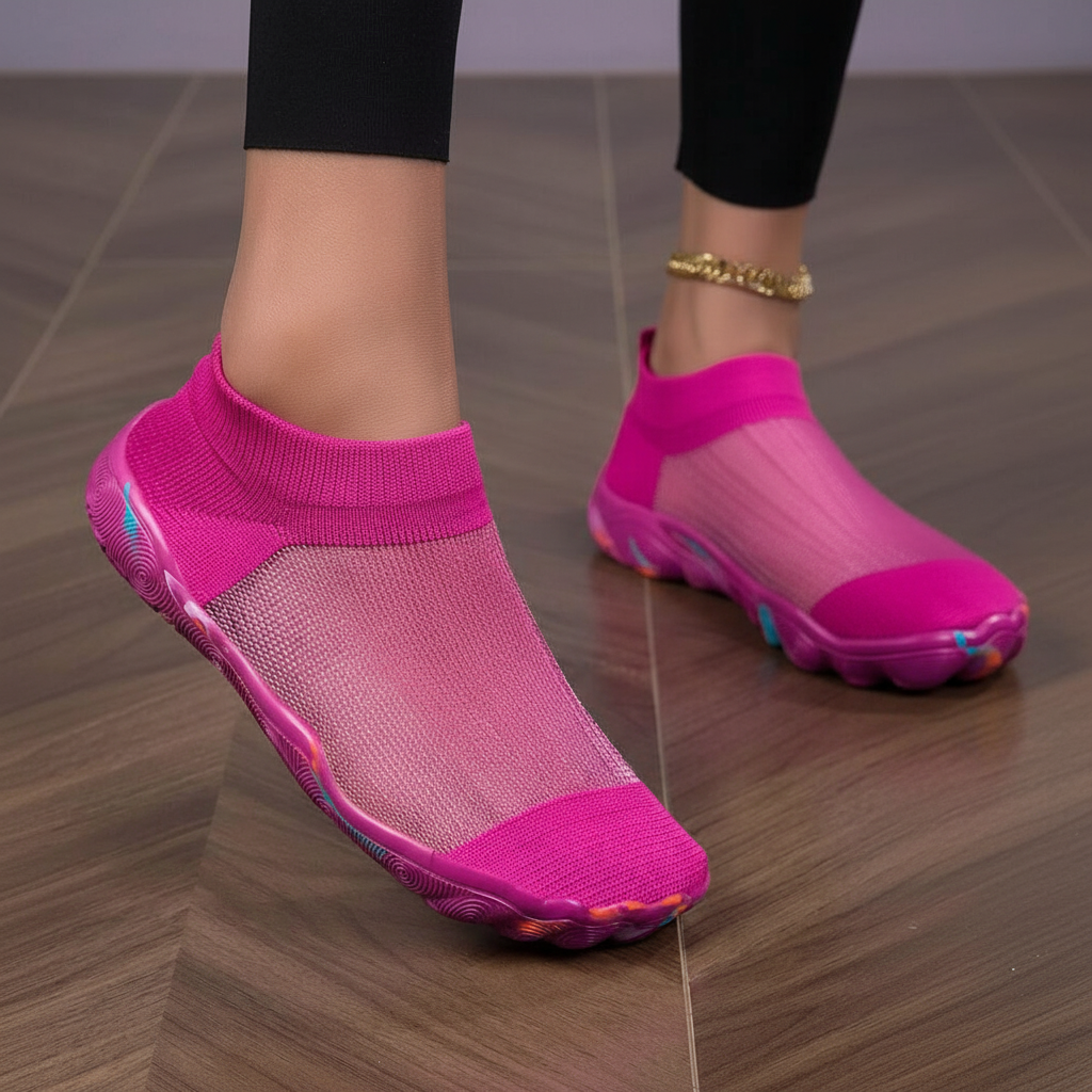 Quick Dry Soft Sole Barefoot Style Aqua Shoes in Black - Back View