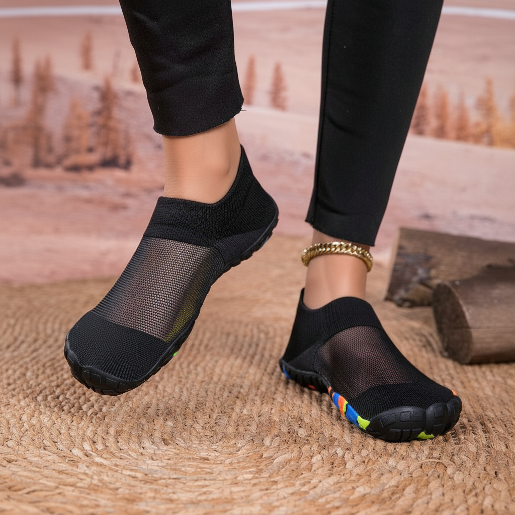 Non Slip Quick Dry Barefoot Aqua Shoes For Women in Black - Front View