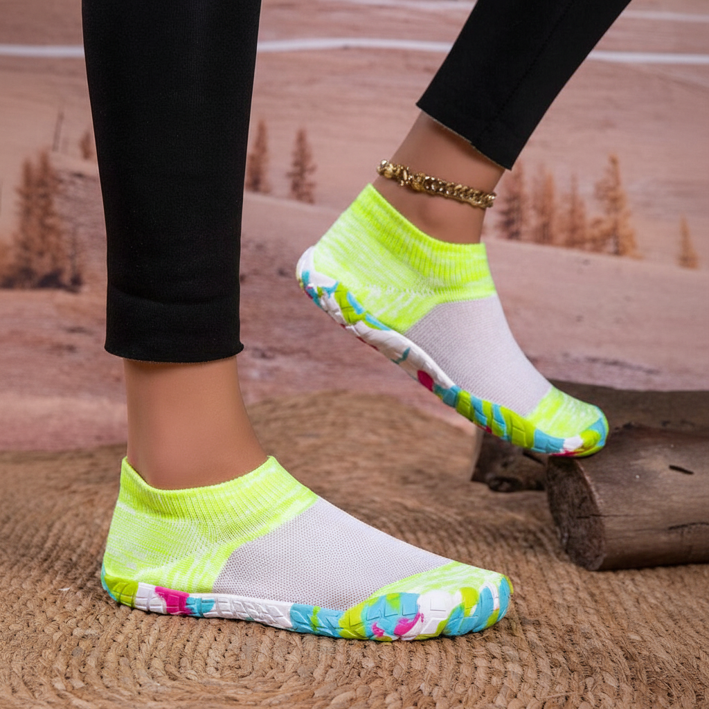 Non Slip Quick Dry Barefoot Aqua Shoes For Women in Teal - Heel Detail