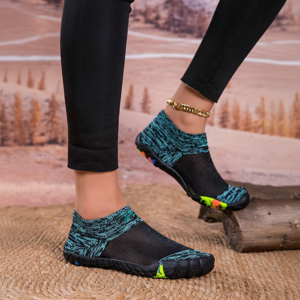 Non Slip Quick Dry Barefoot Aqua Shoes For Women in Teal - Close-Up Detail