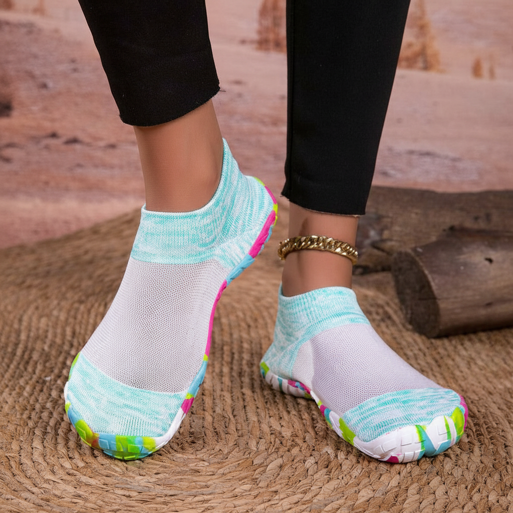 Non Slip Quick Dry Barefoot Aqua Shoes For Women in Turquoise - Angled View