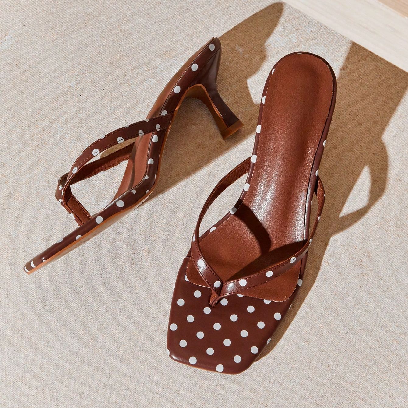 Polka Dot Thong Strap Kitten Style Slide Sandals For Women in Brown - Right Side