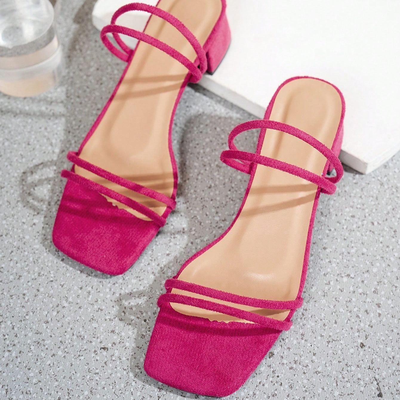 Criss Cross Strap Buckle Flat Sandals For Women in Pink - Buckle Close-Up