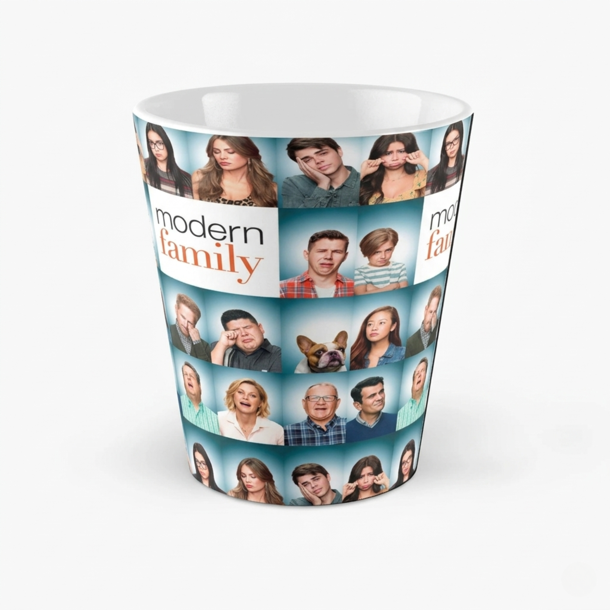  claire dunphy halei dunphy phil dunphy haley dunphy claire dunphy cameron tucker gloria pritchett tv show series sitcom Coffee Mug