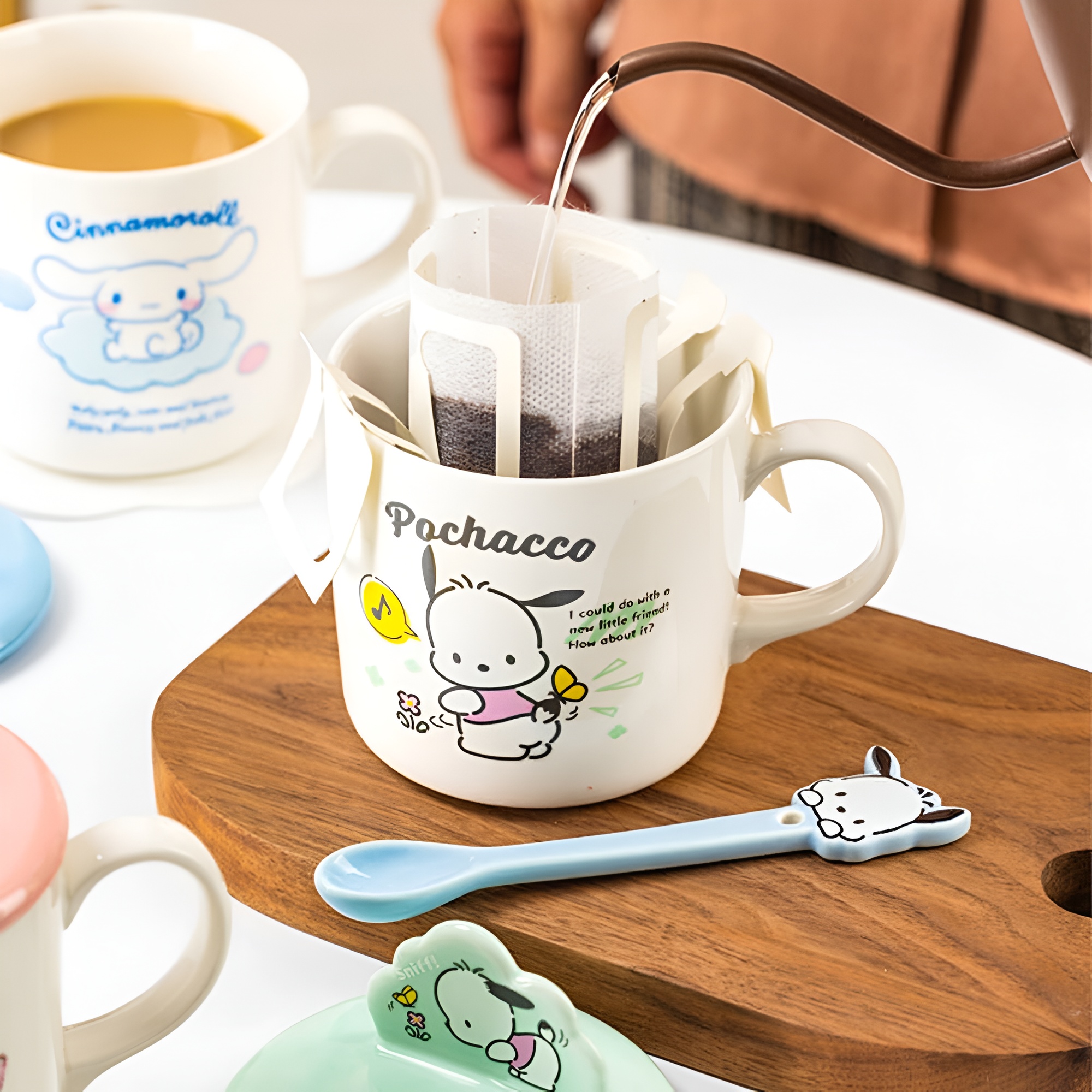 Sanrio Illustration Mug with 3D Phone Holder Cup Lid 400ml