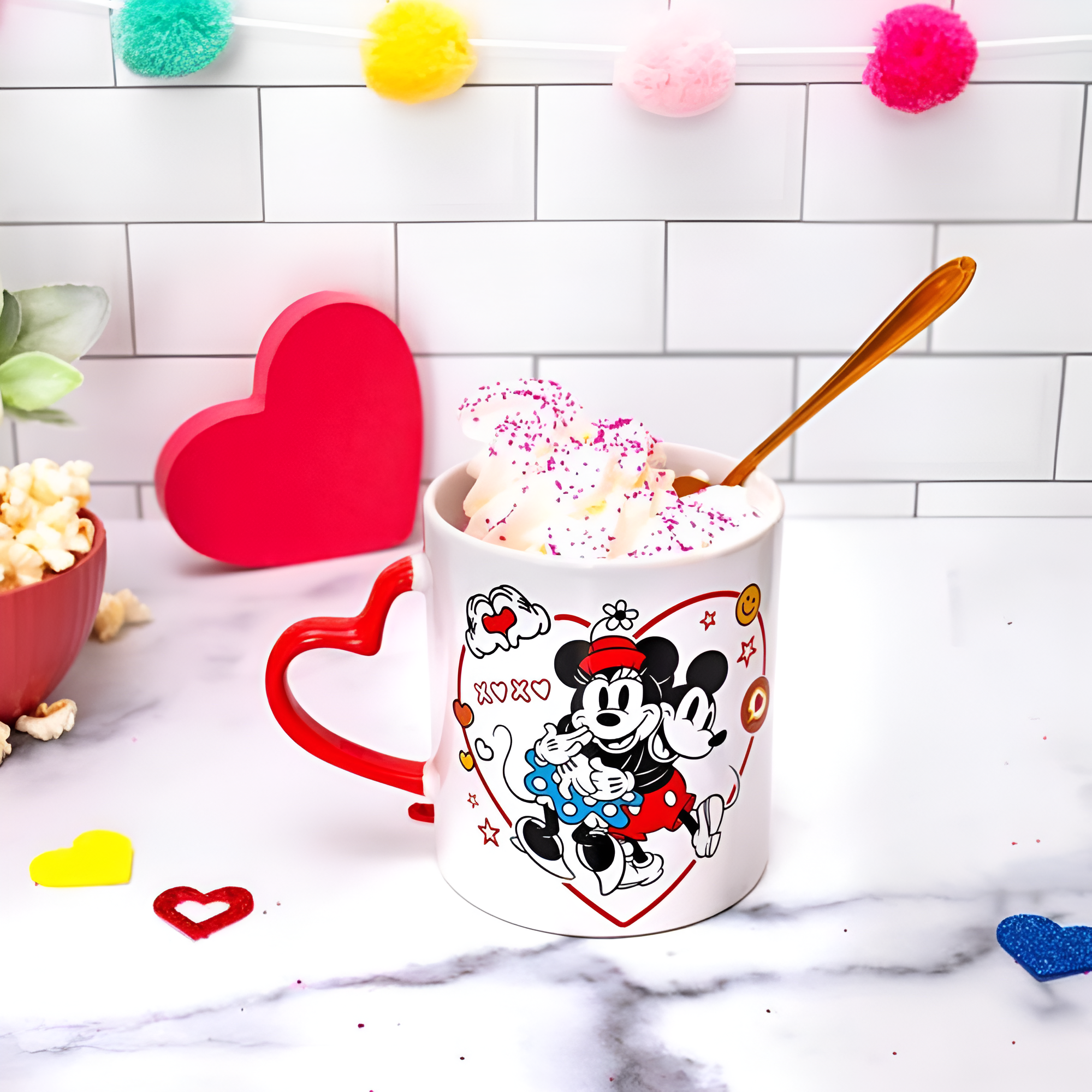 Mickey And Minnie Mouse Icons 20 Ounce Ceramic Mug With Sculpted Handle