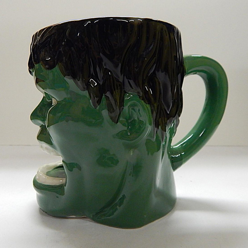 Hulk Sculpted Character Ceramic Coffee Mug 20 Oz