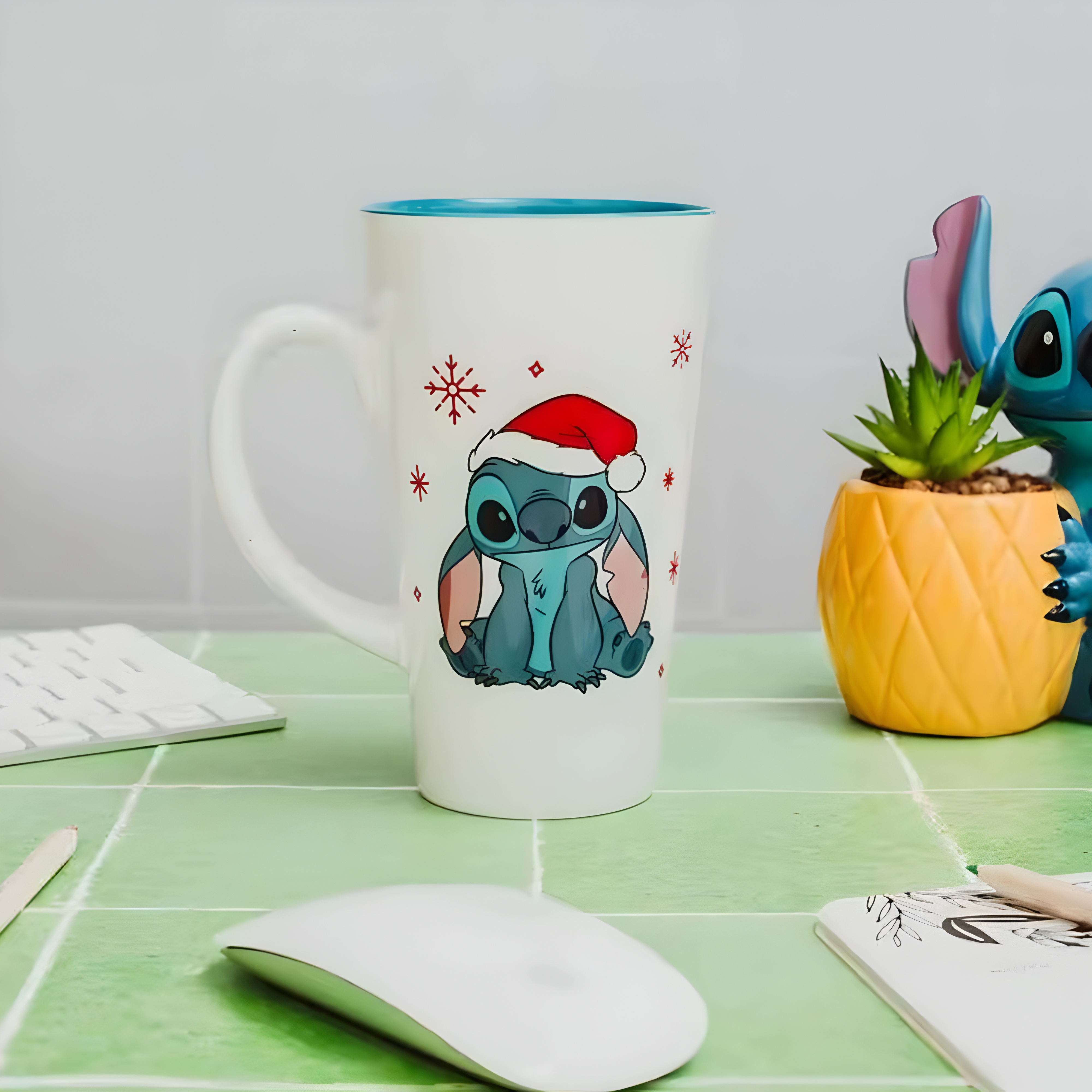 Stitch Santa Hat Graphic Print 16oz Ceramic Latte Coffee Mug