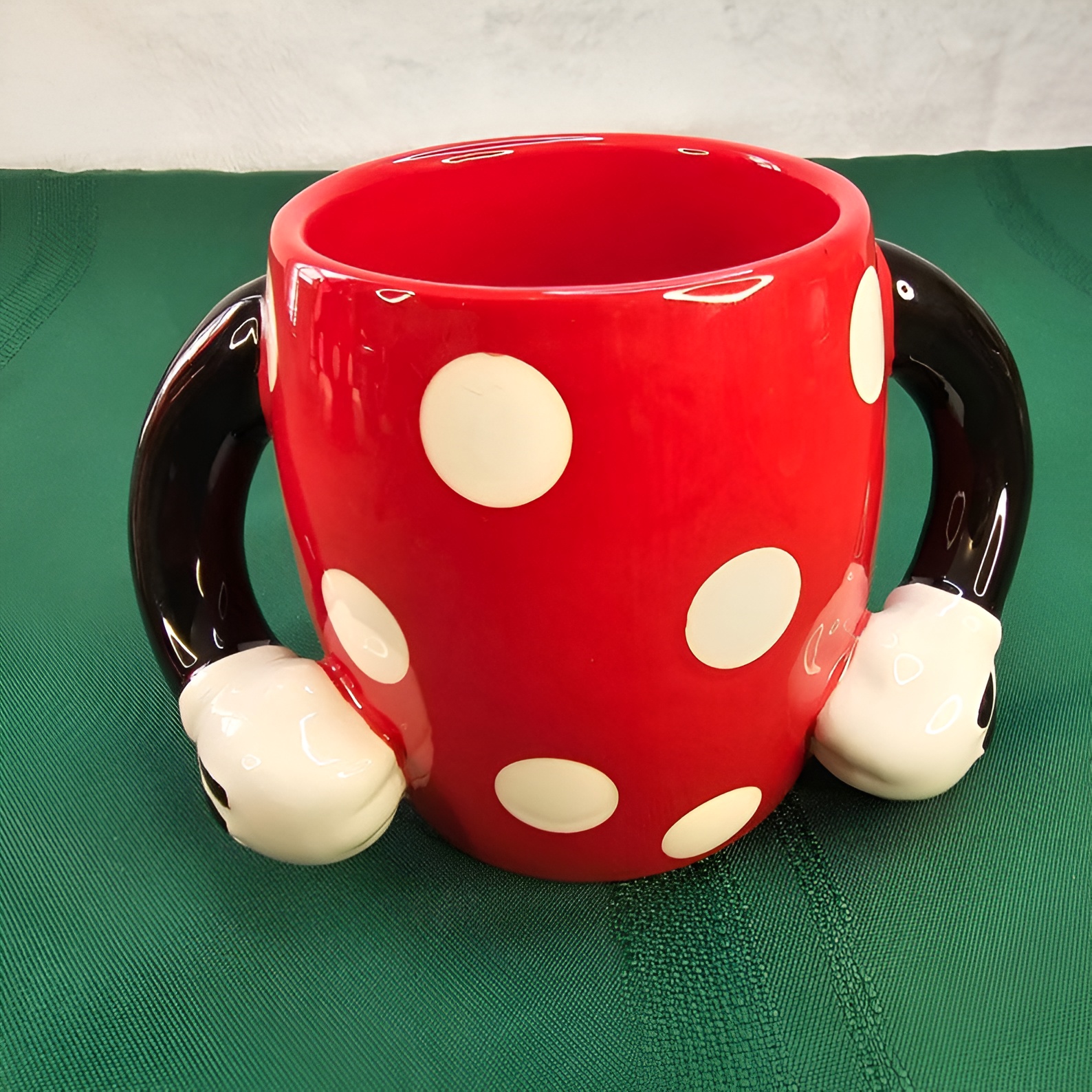 Set of 2 Mickey And Minnie Mouse Polka Dot Ceramic Mugs