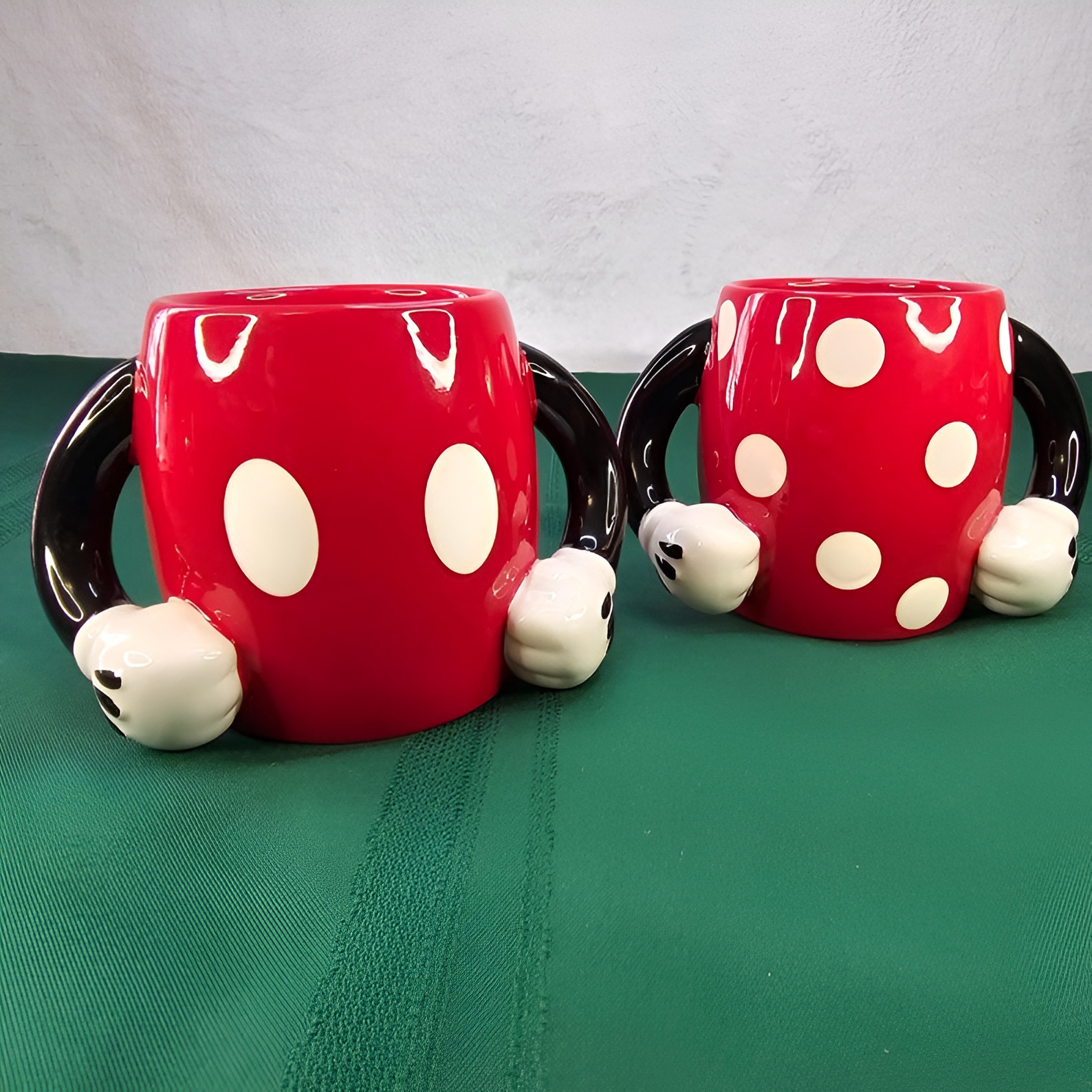 Set of 2 Mickey And Minnie Mouse Polka Dot Ceramic Mugs