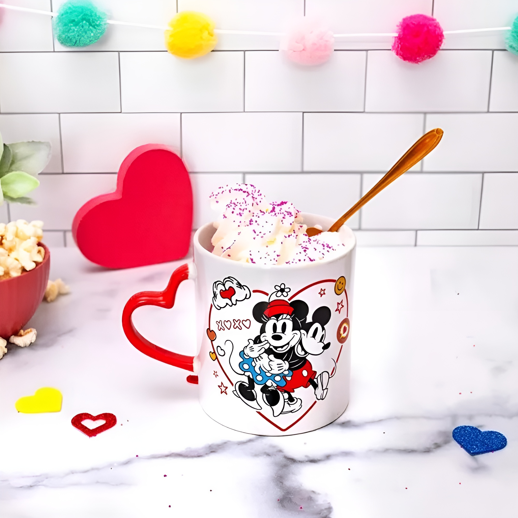 Mickey and Minnie Mouse Icons Ceramic Mug With Sculpted Handle
