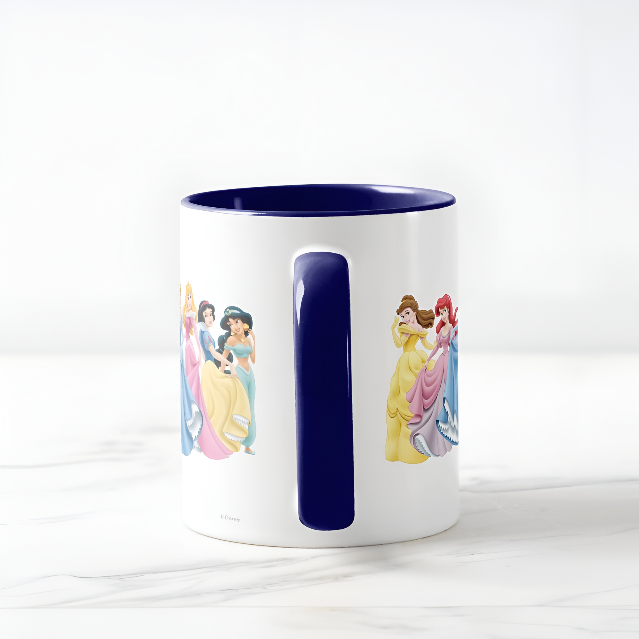 Two-Tone Princess Mug Holding Dresses Out Coffee Cup for Girls