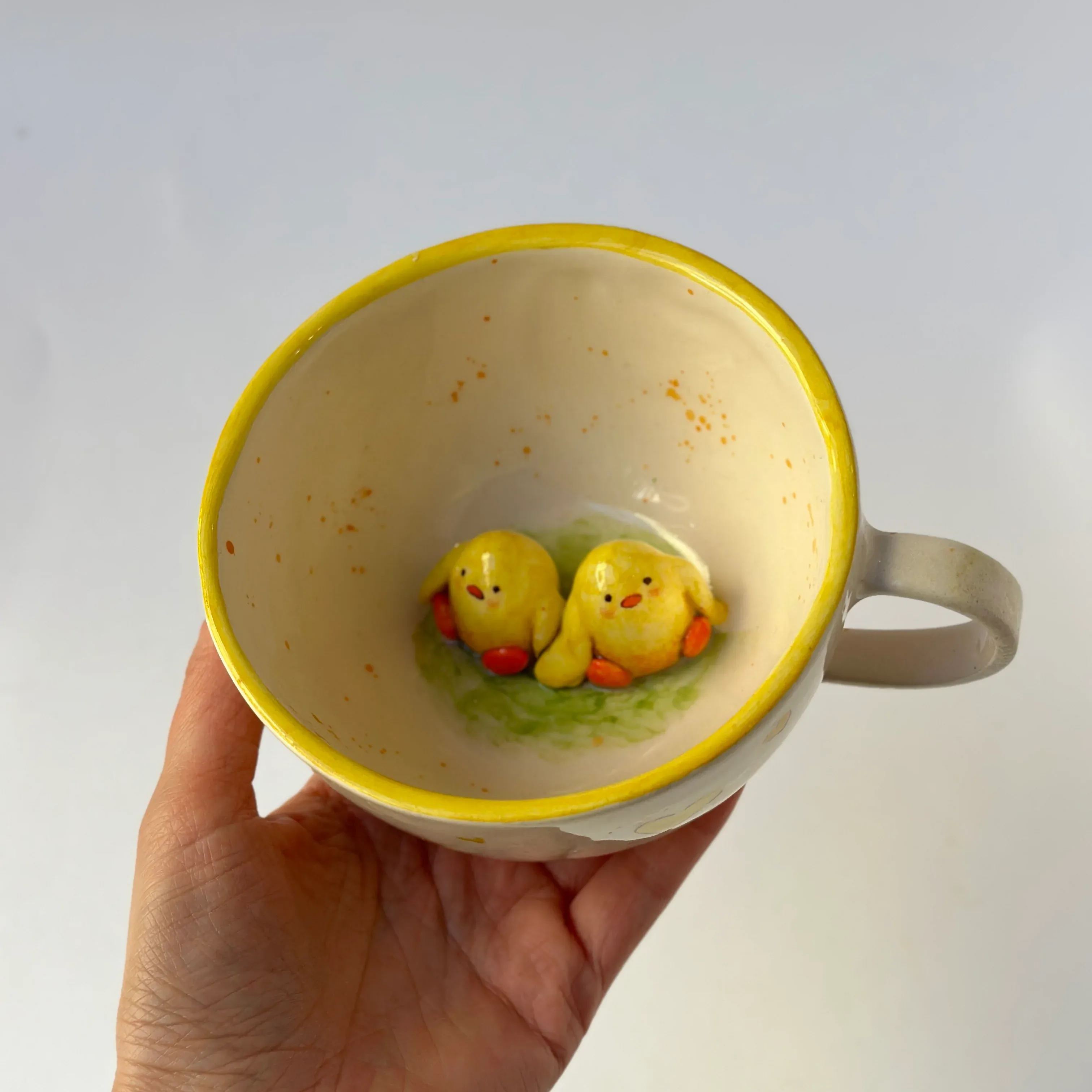 Chick Figurine Sculpted Glossy Cup