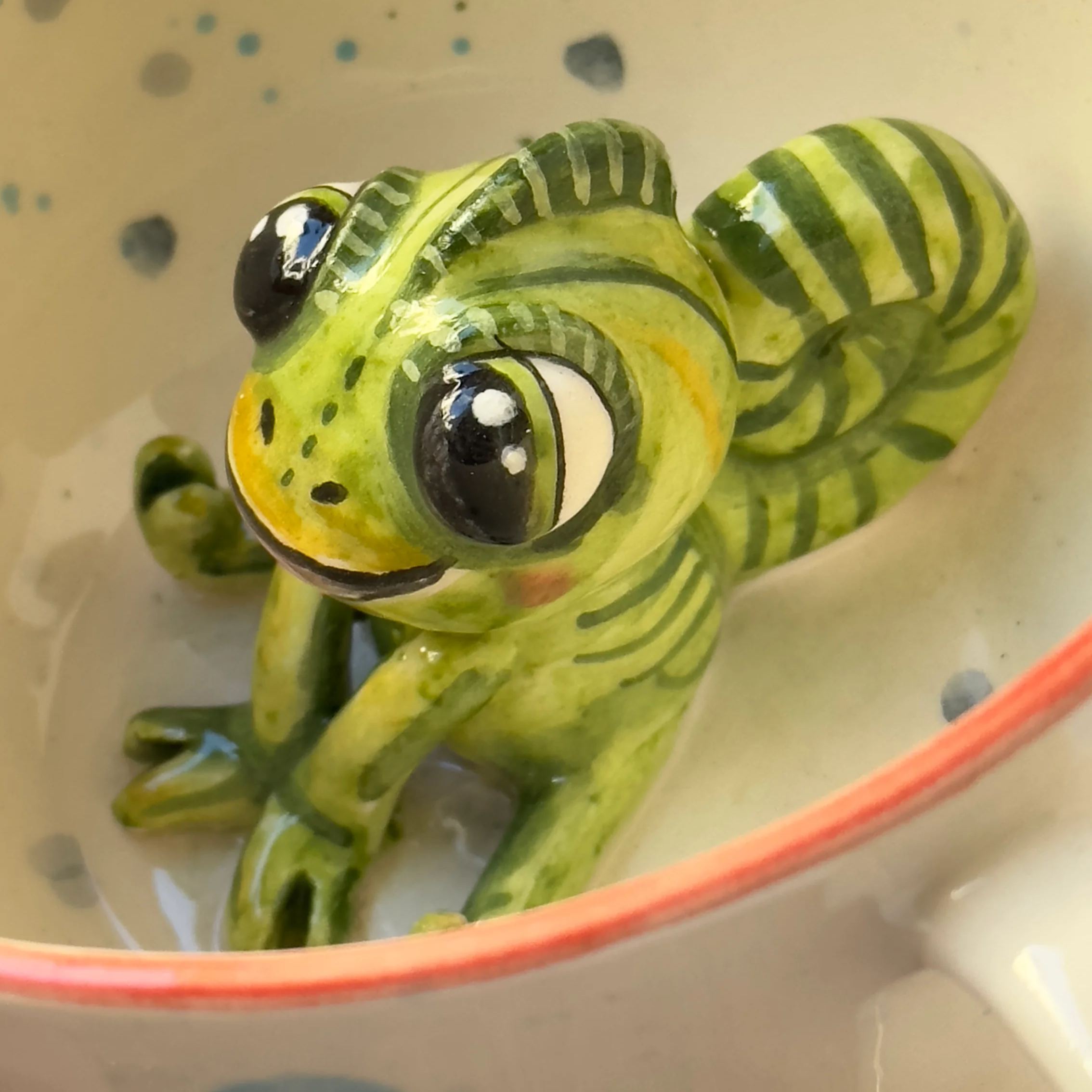 Chameleon Figurine Sculpted Speckled Stone Cup