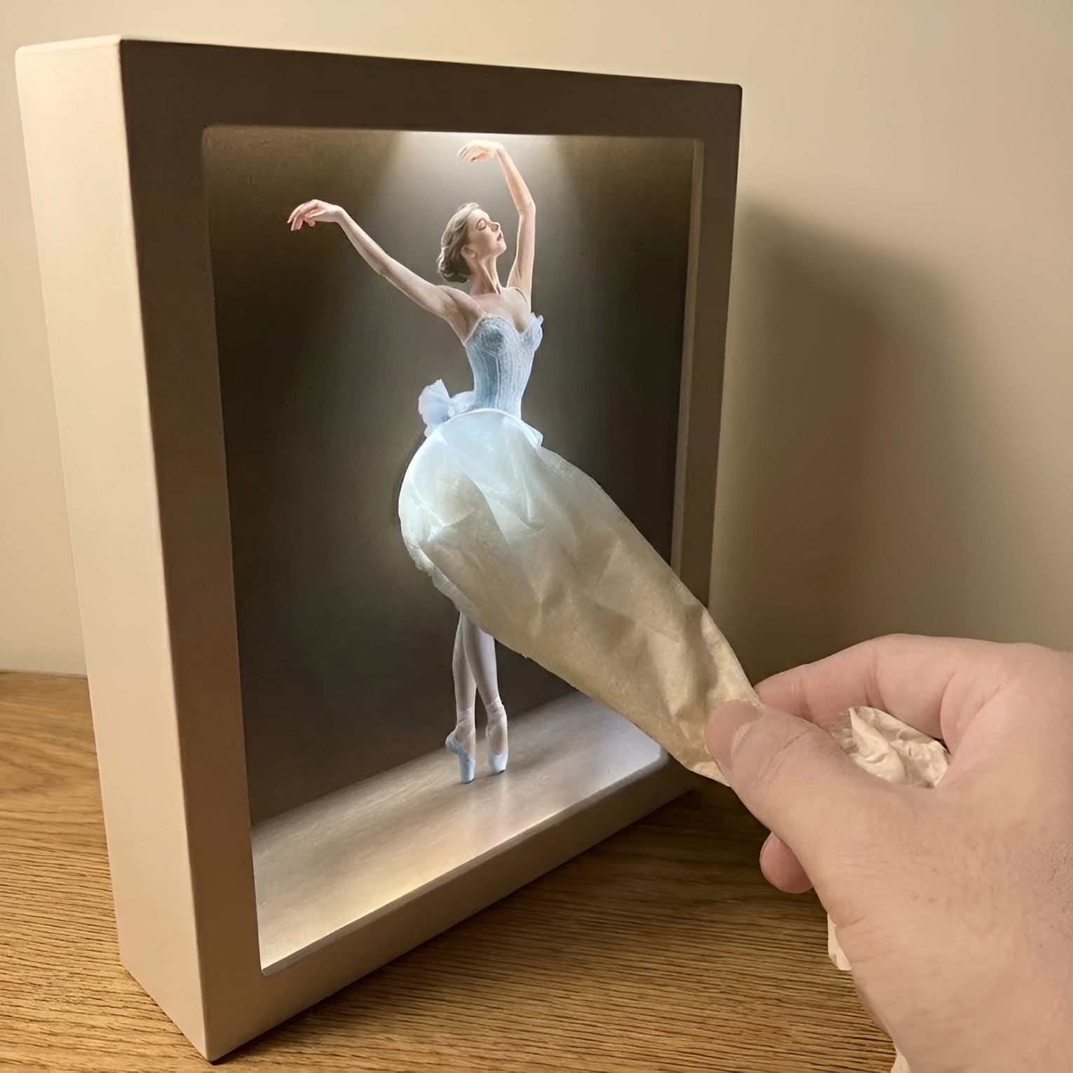 Ballet Girl Design Lighted Tissue Holder With Warm Lighting
