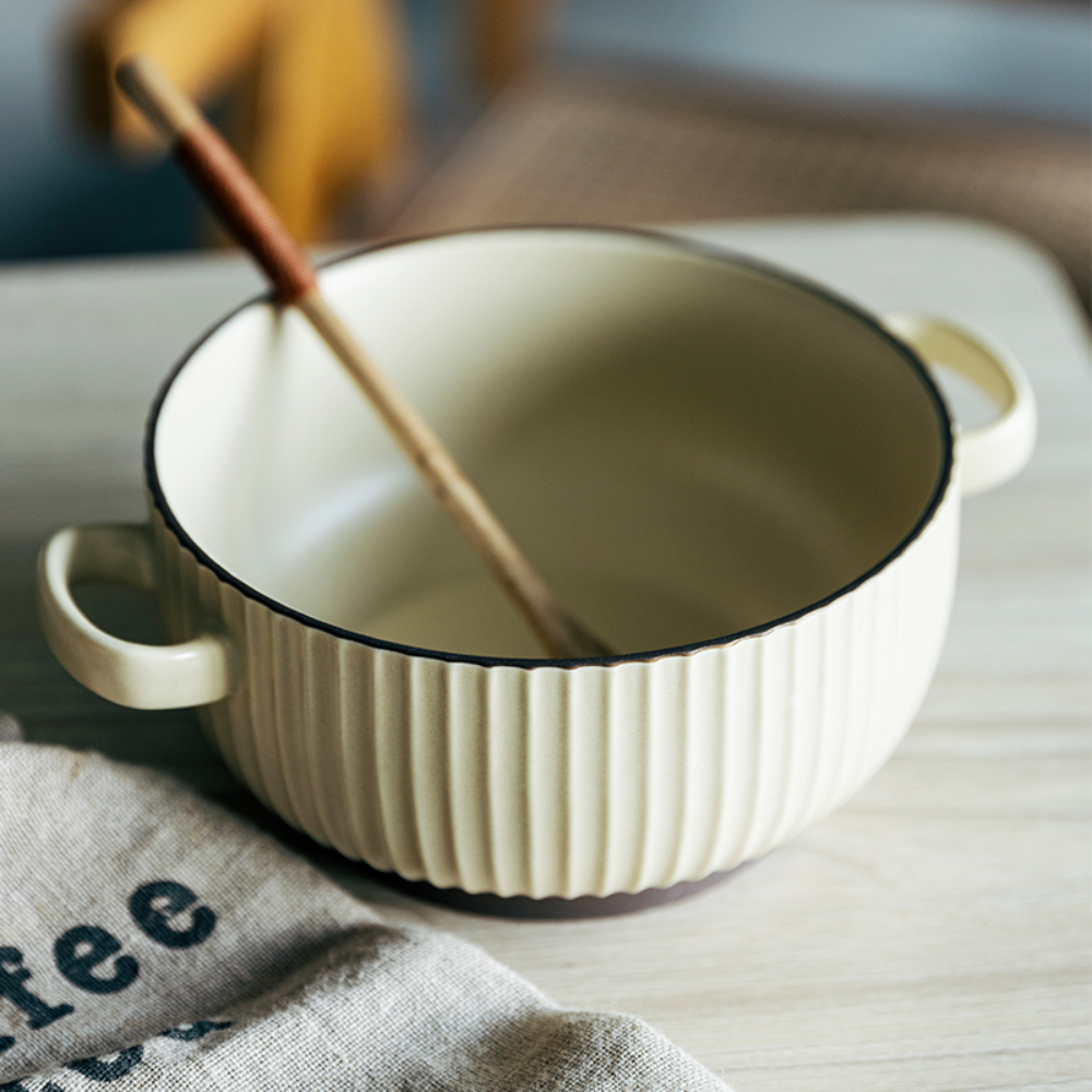 Round Baking Dish With Two Handles - Grafton Collection