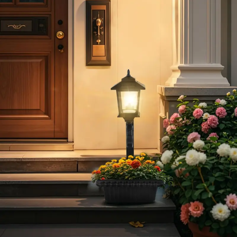 1/2 Pcs Solar Post Light With Planter