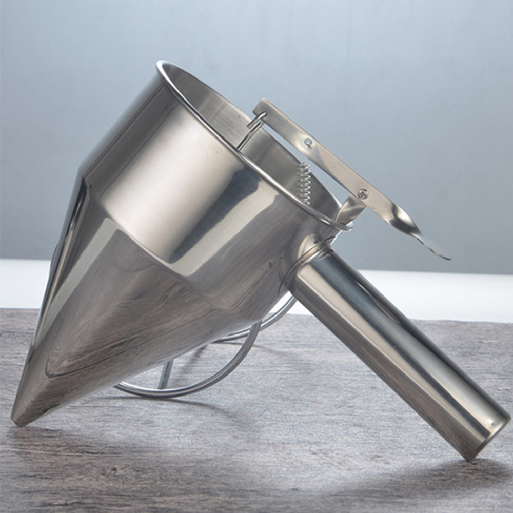 Stainless Steel Funnel Baking Tool With Rack - Grafton Collection