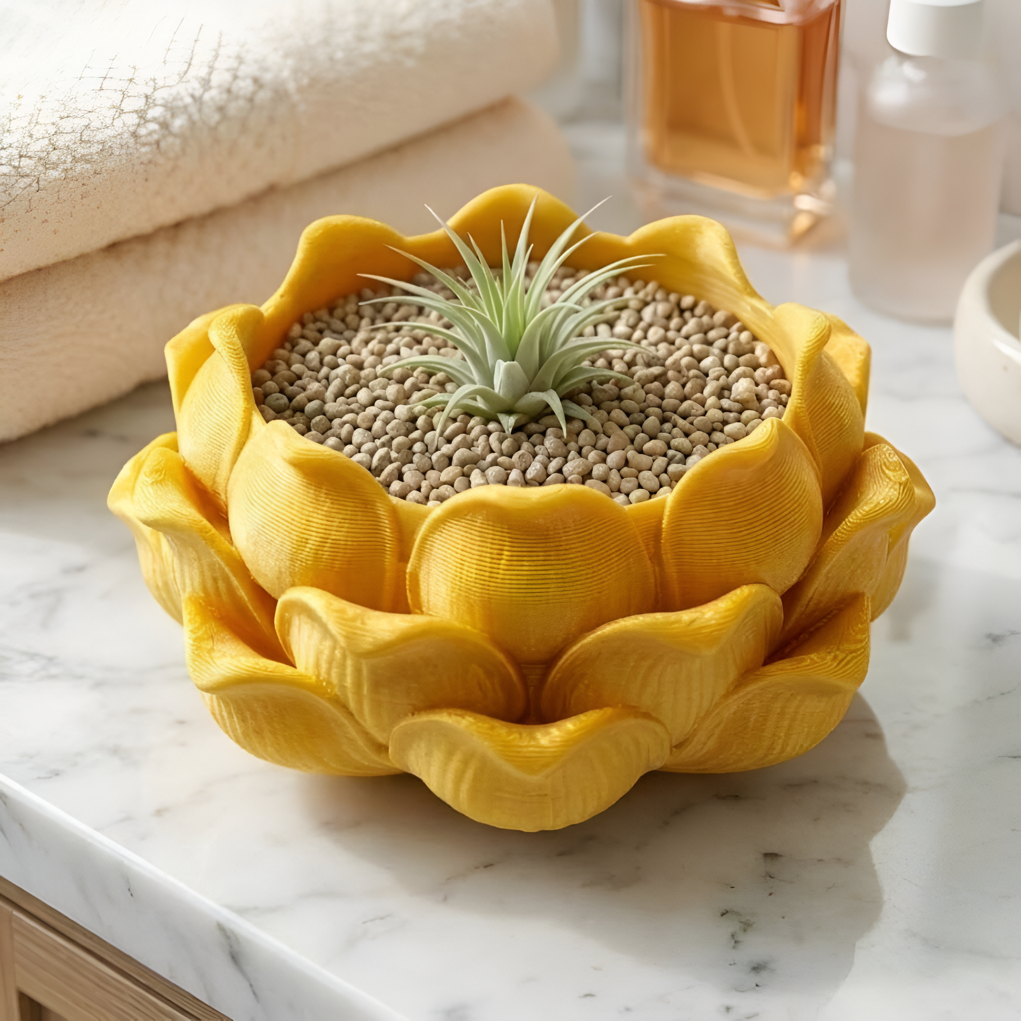 Lotus Flower Decorative Plastic Planter Pot For Succulents And Cactus