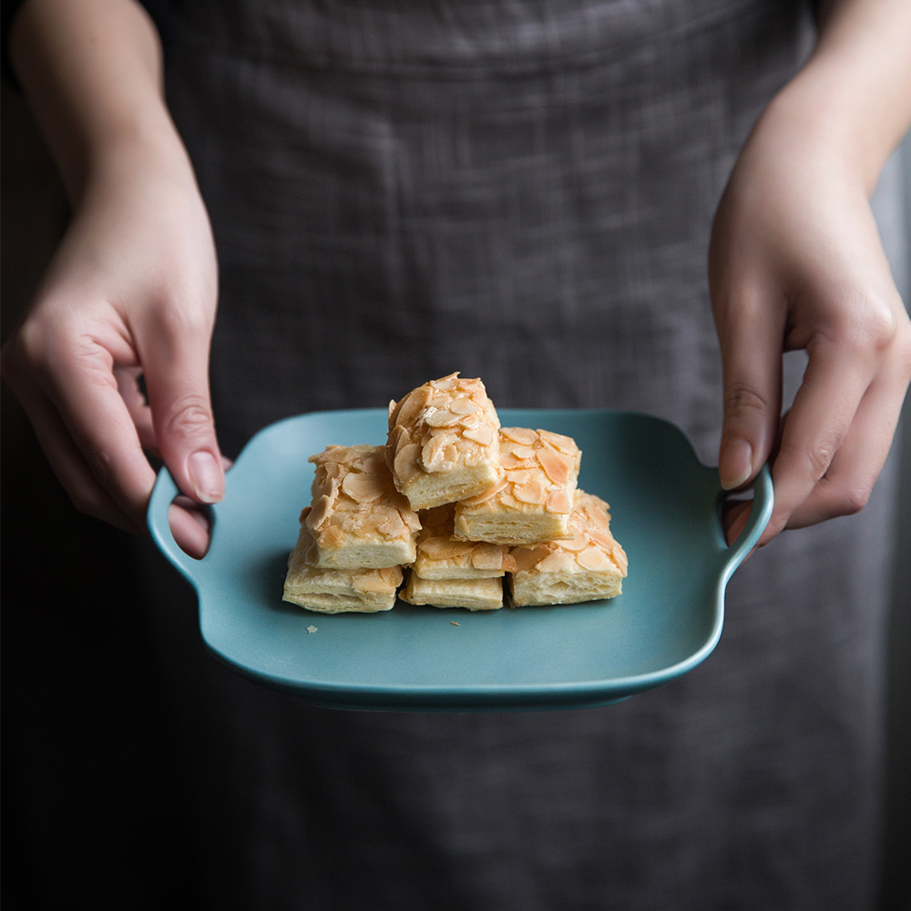 Frosted Ceramic Oven Dish - Grafton Collection