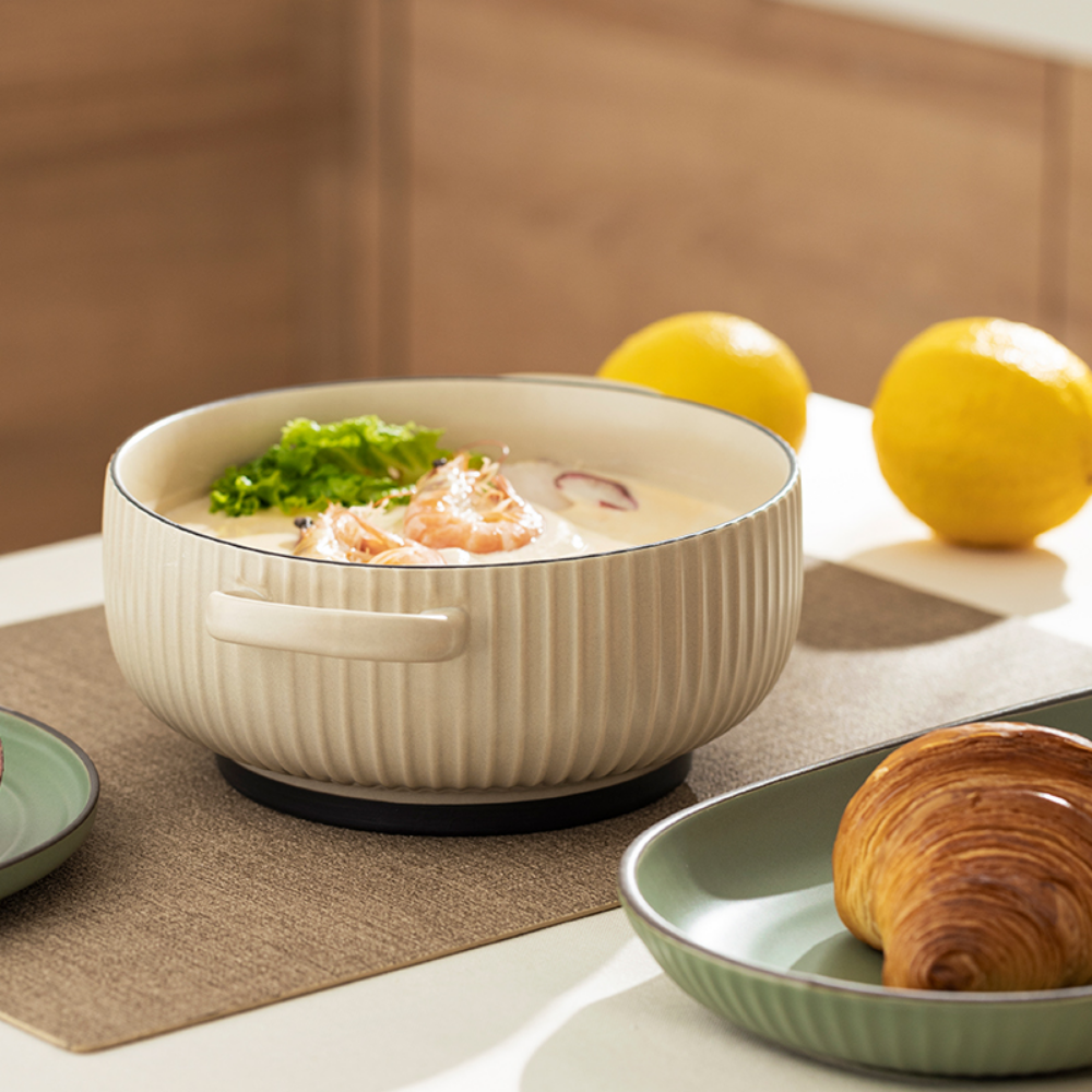 Round Baking Dish With Two Handles - Grafton Collection