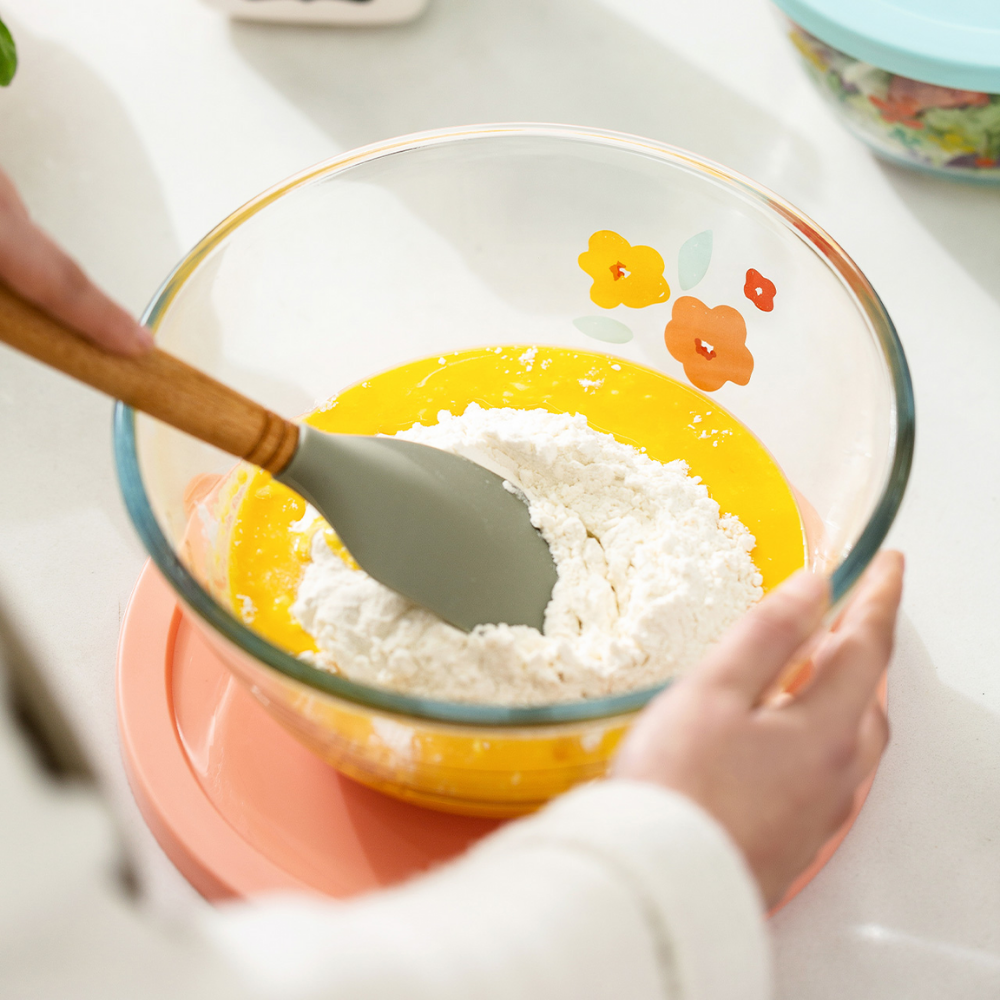 Glass Mixing Bowls With Lid - Grafton Collection
