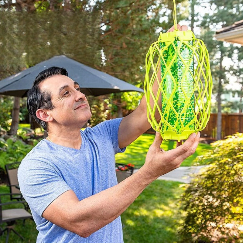 Trap Stick For Wasps, Mud Daubers, Carpenter Bees - 2 Pack - Grafton Collection