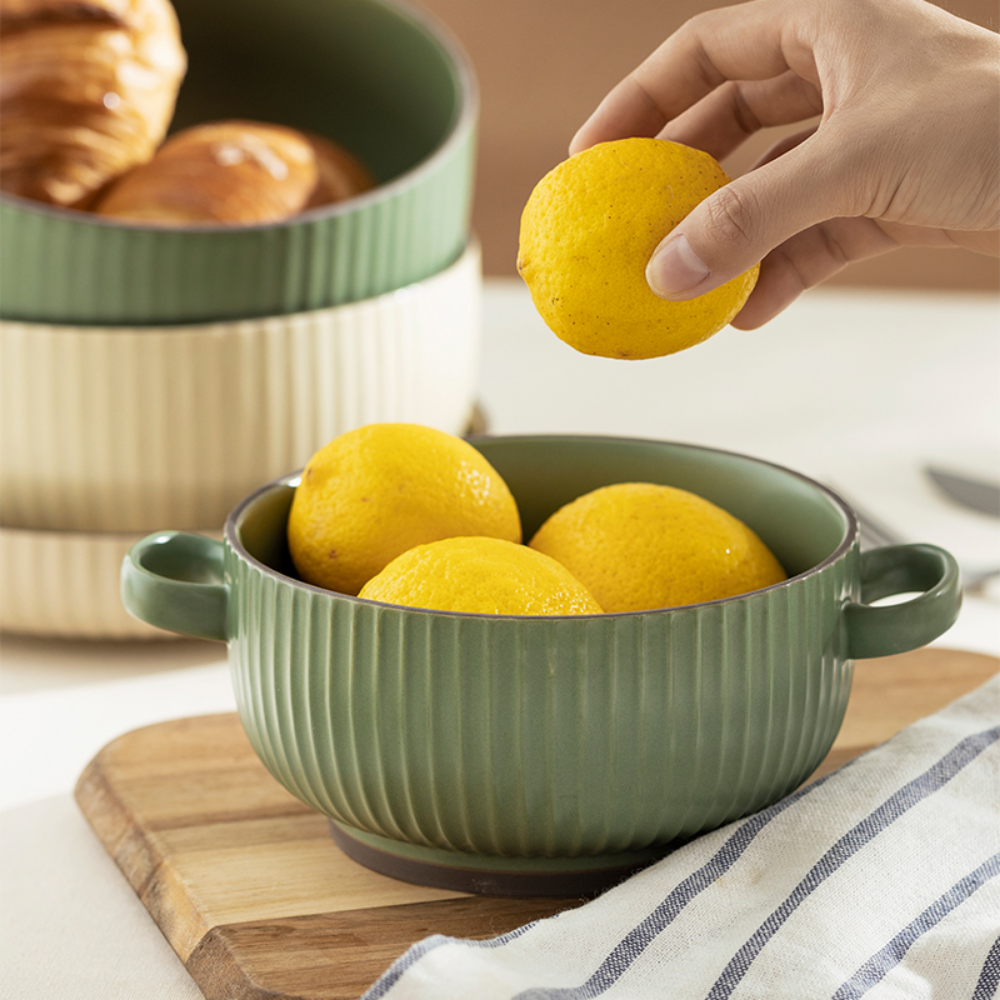 Round Baking Dish With Two Handles - Grafton Collection