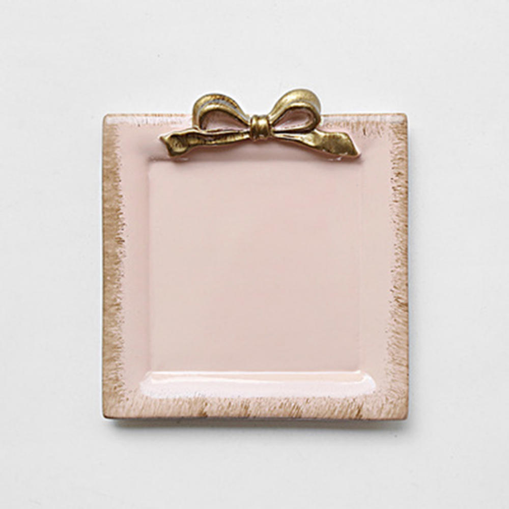 Bowtie Square Plates - Grafton Collection