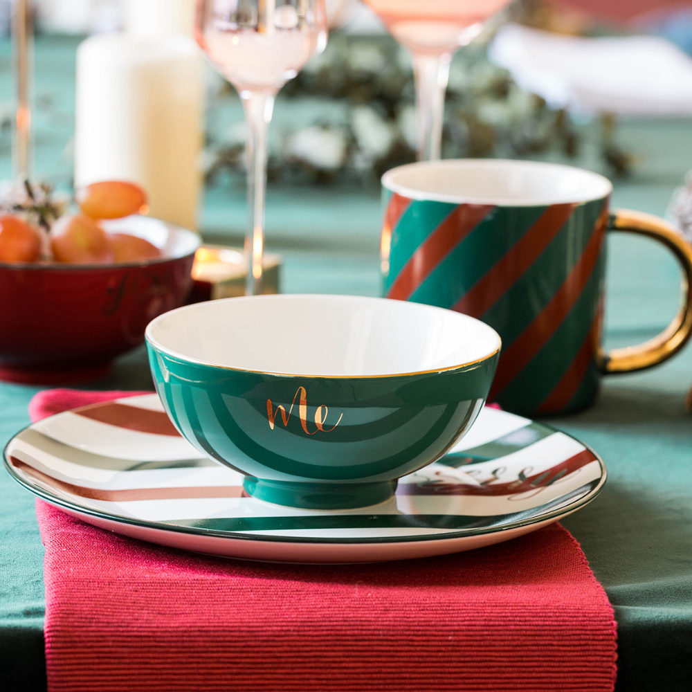 Christmas-Themed Dinnerware - Grafton Collection