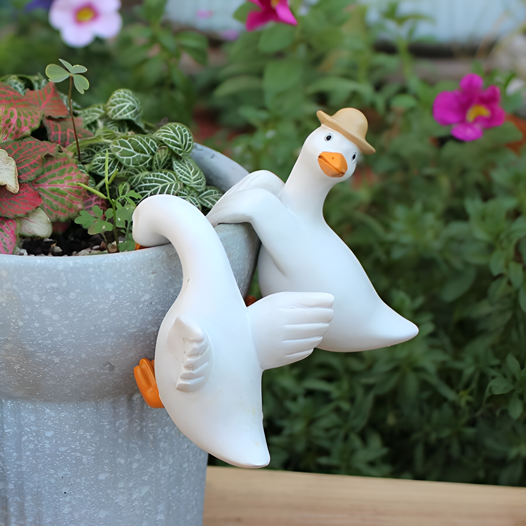 Cute Climbing Duck Flower Pot Pendant 3 Pieces Set