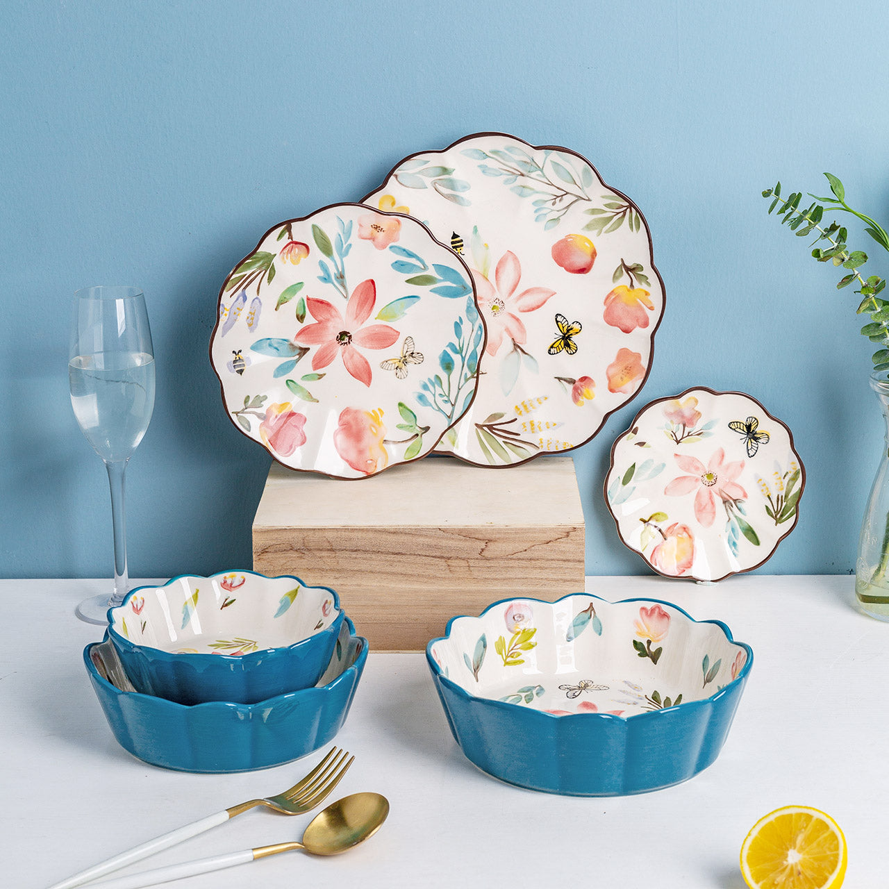 Wavy Ceramic Dinnerware - Grafton Collection