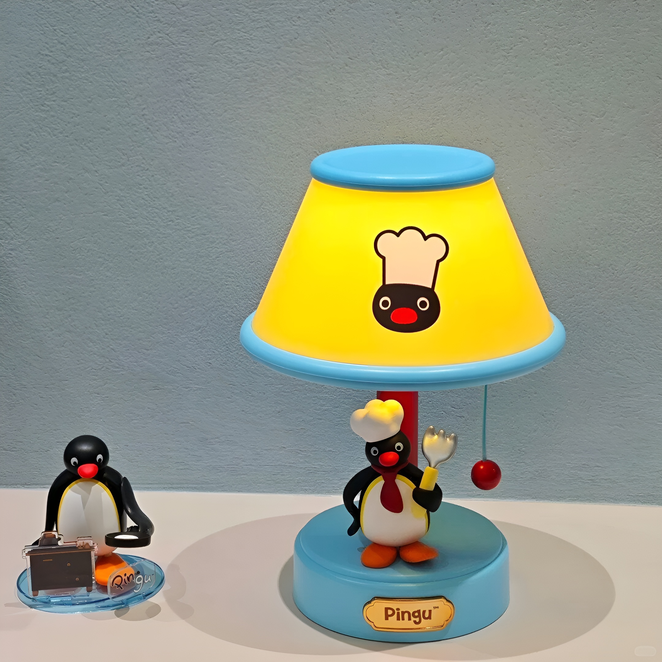 Penguin Themed Adjustable Chef Styled Desk Lamp With Pull Switch And Timer