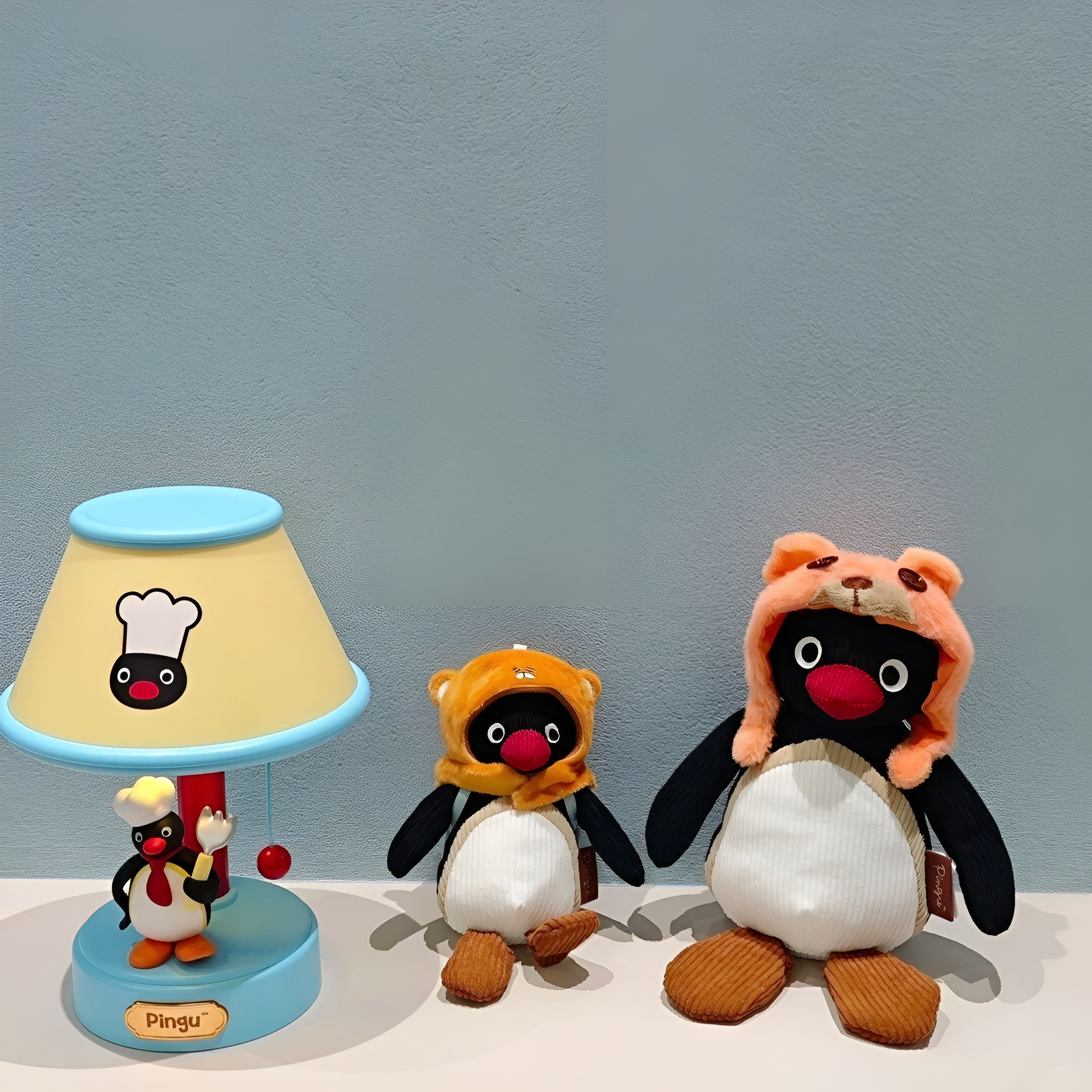 Penguin Themed Adjustable Chef Styled Desk Lamp With Pull Switch And Timer