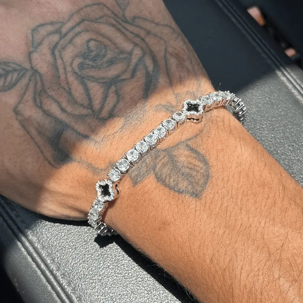 Geometric Inspired Bracelet With Stone Design-Customized Jewel