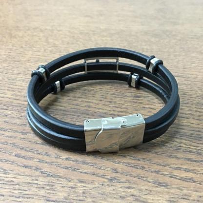 Trendy Genuine Leather Stainless Steel Holy Cross Bracelets for Men, Triple Layer Wristband, Anniversary Jewelry Gift-Customized Jewel