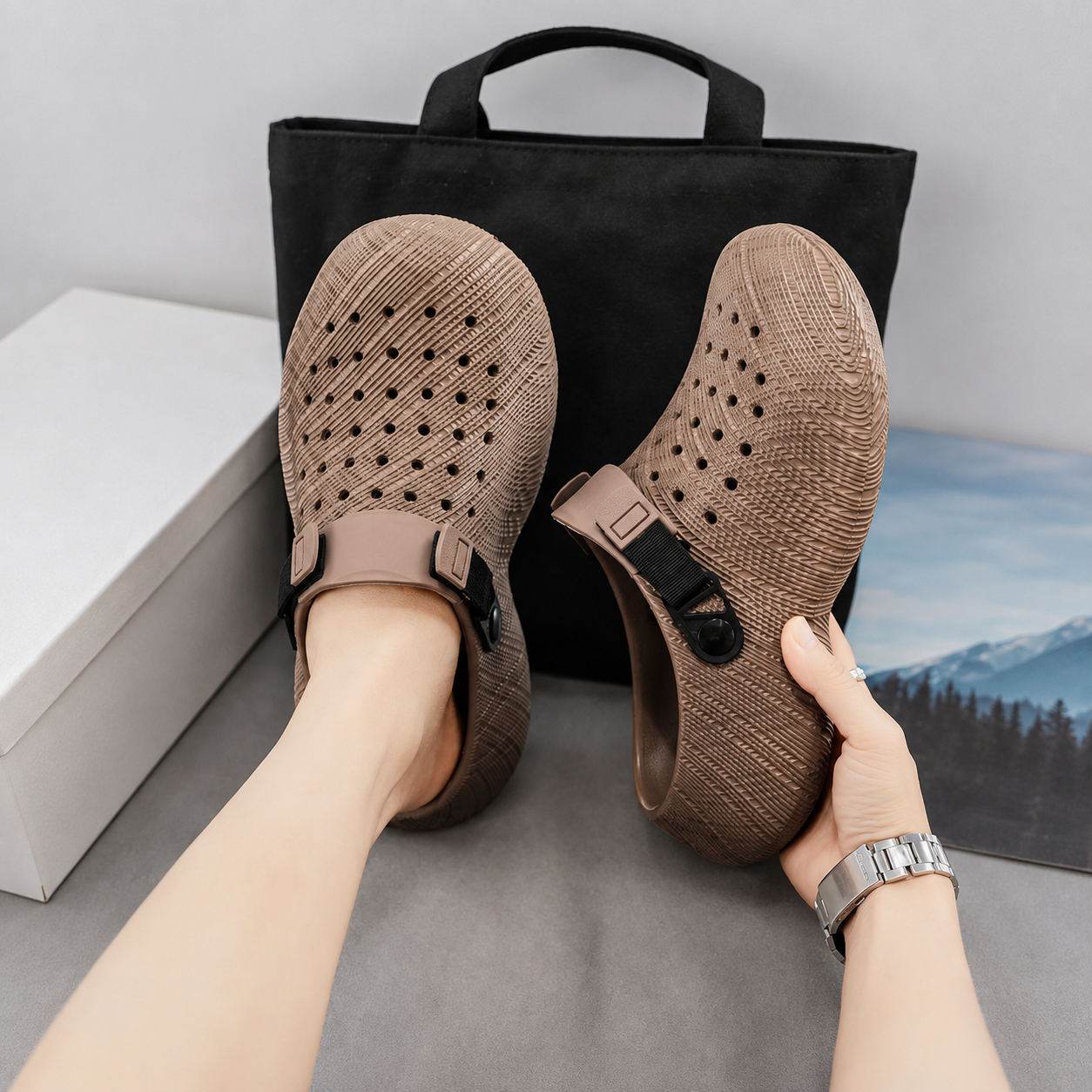 Sporty Casual Slip On Clogs Sandals For Men With Adjustable Strap
