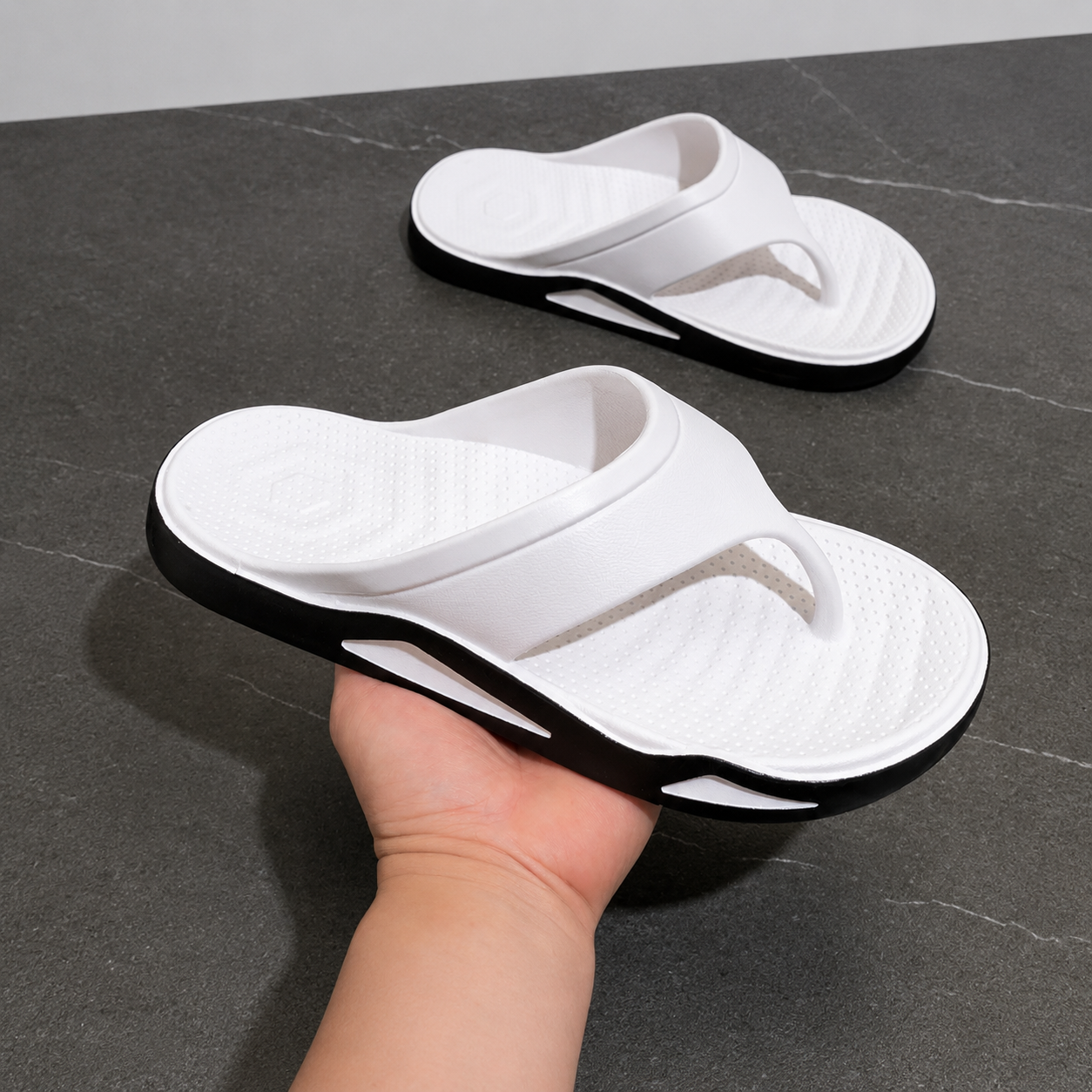 Hong Kong Style Anti Odor Flip Flop Sandals For Men And Women