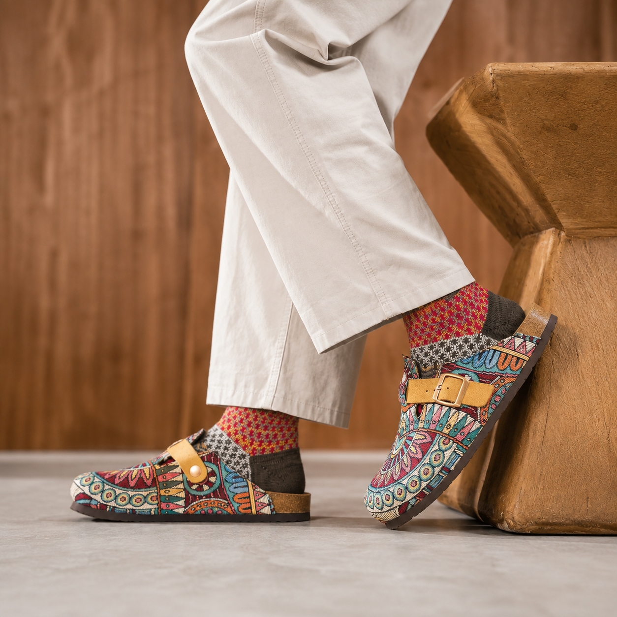 Fashionable Boho Print Sandal For Men And Women
