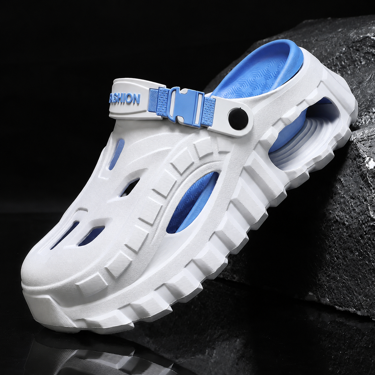 Summer Outdoor Thick Sole Hollow Clog Slippers For Men