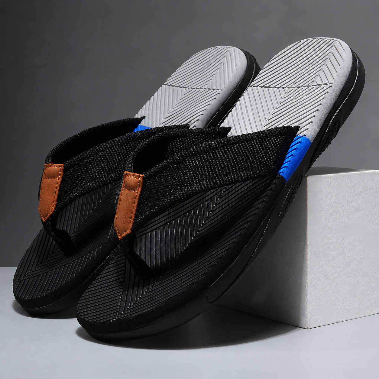 Casual Lightweight Quick Dry Cushioned Insole Wide Fit Slippers For Men