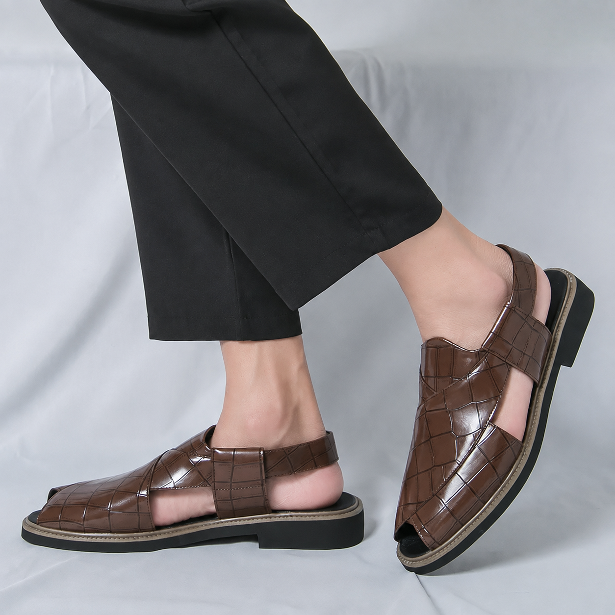 Cross Strap Casual Walking Outdoor Sandals For Men