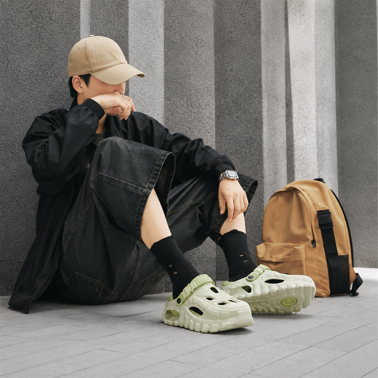 Summer Outdoor Thick Sole Hollow Clog Slippers For Men