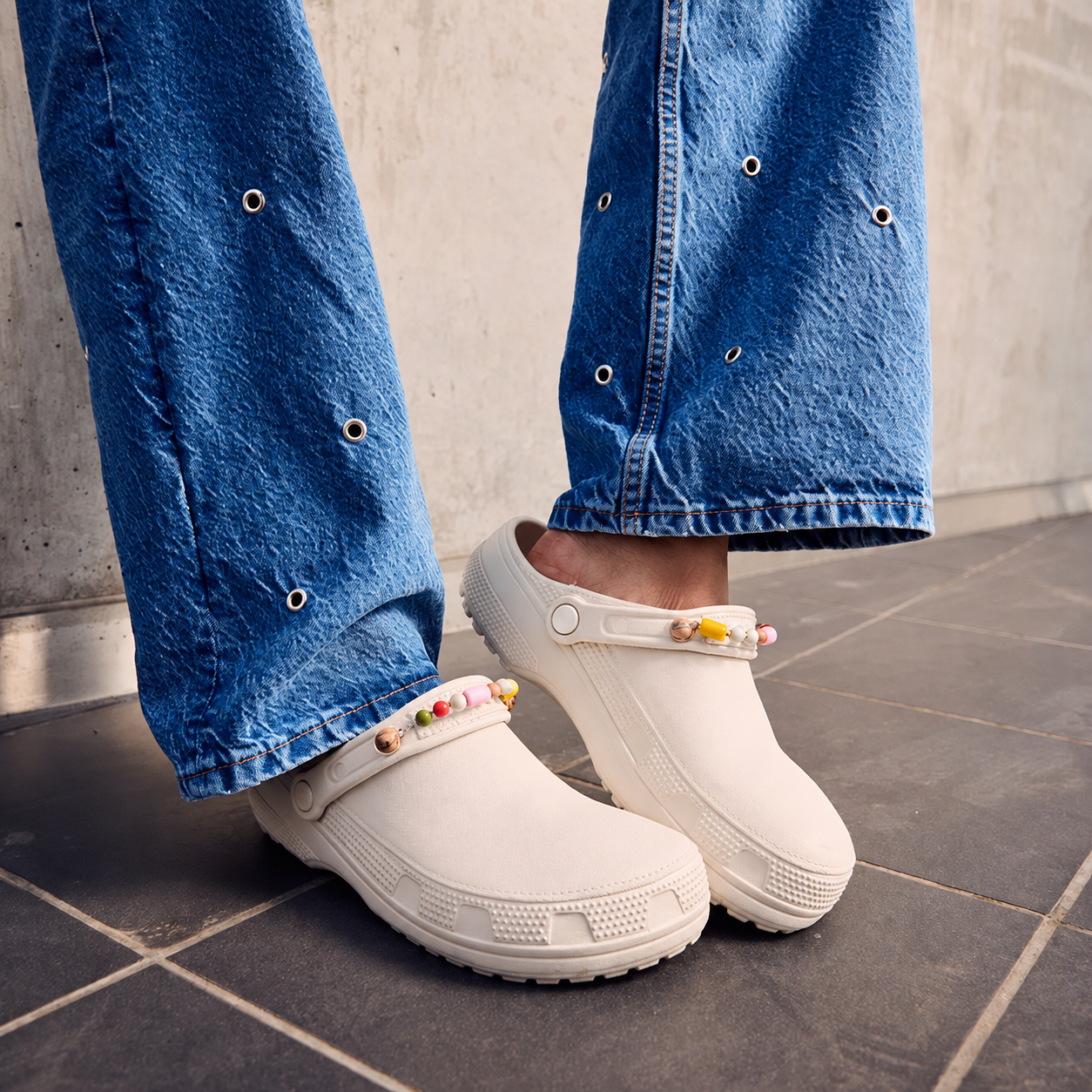 Classic Crafted Daily Wear Canvas Clogs For Men And Women
