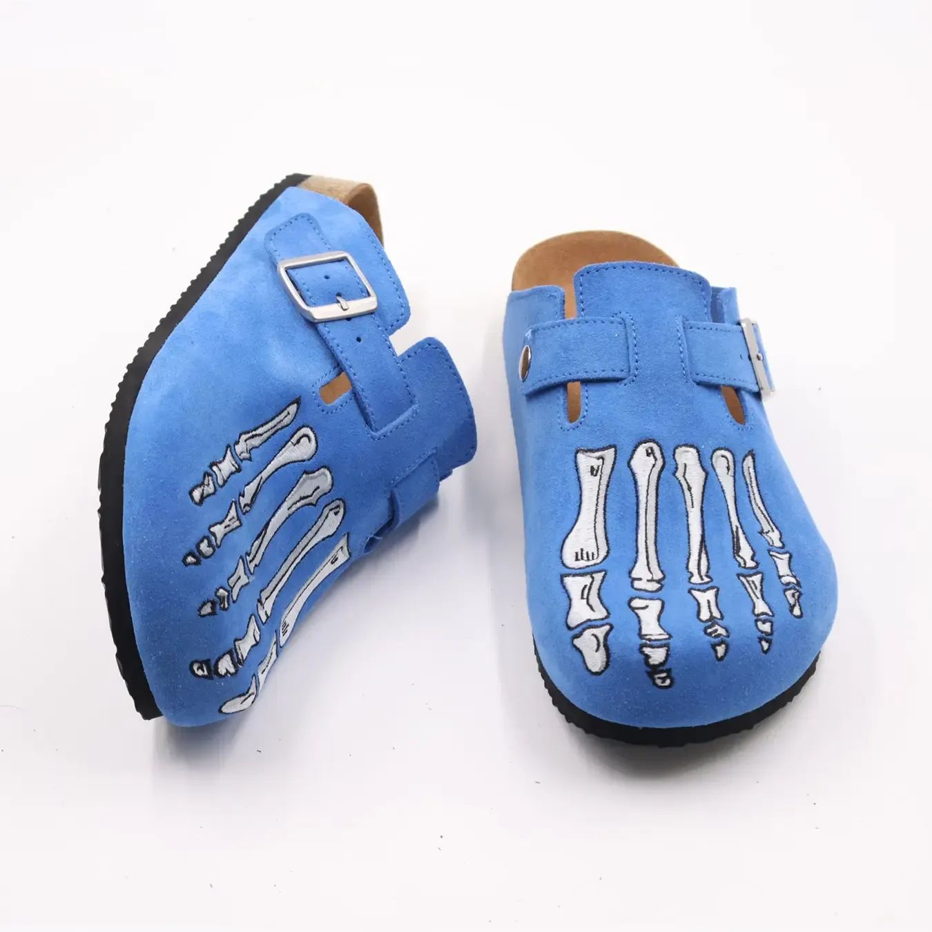 Embroidered Comfortable Cork Footbed Streetwear Clogs For Men