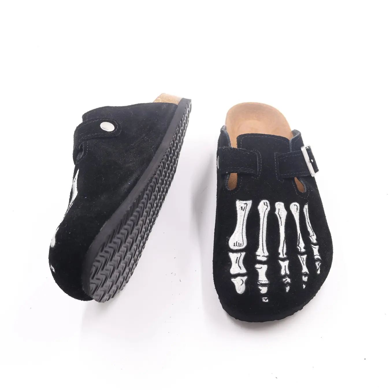 Embroidered Comfortable Cork Footbed Streetwear Clogs For Men