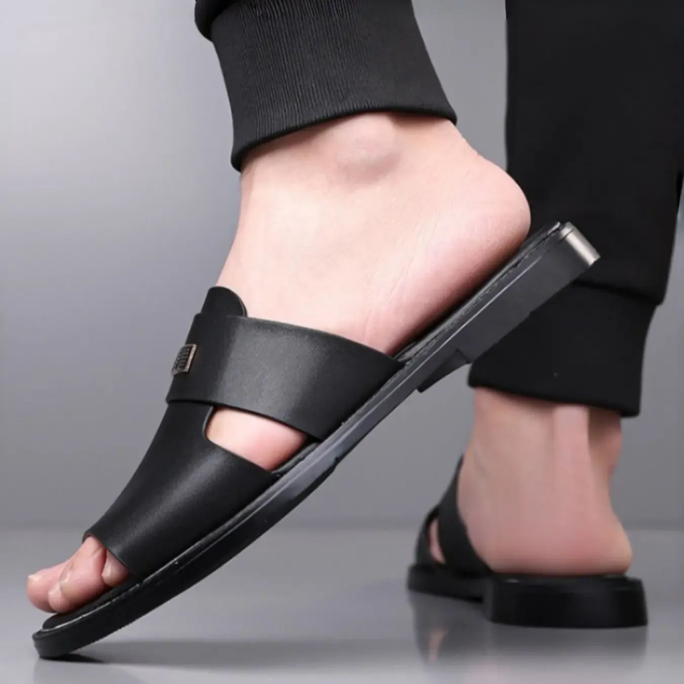 Lightweight Soft Sole Street Style Sandal For Men